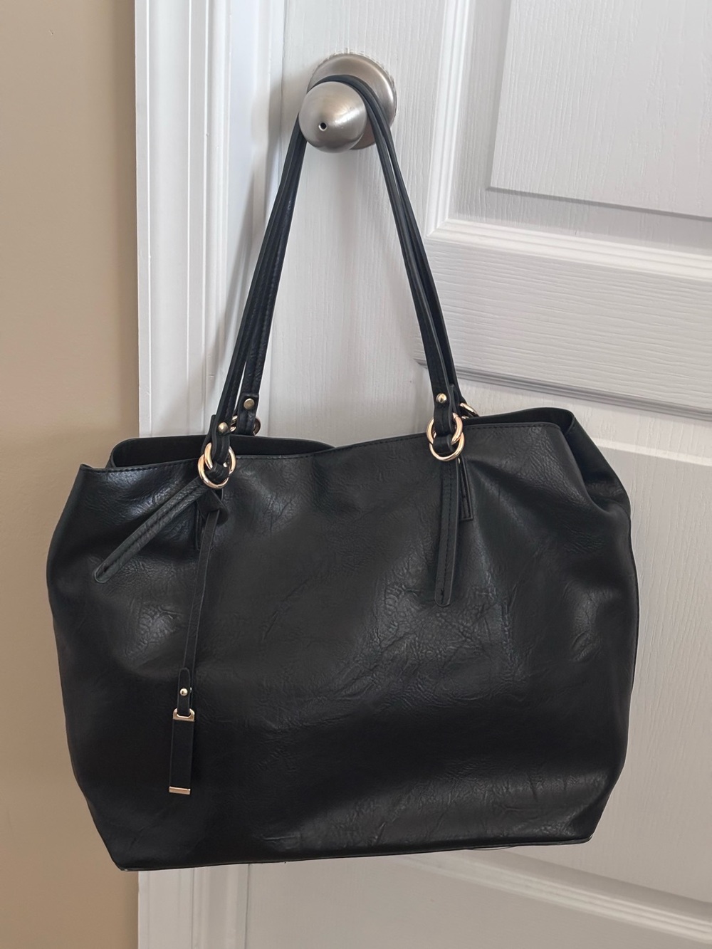 Jen&Co Black Vegan Leather Tote Bag w/removal bag